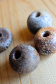 Perle en céramique avec Terre Sigillée