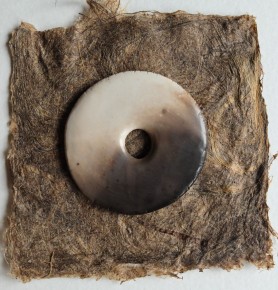 Disque bi en céramique, Avec Terre Sigillée et enfumé