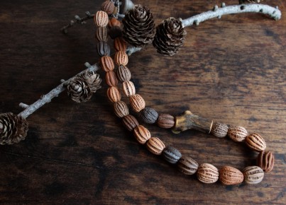 collier céramique sculptée